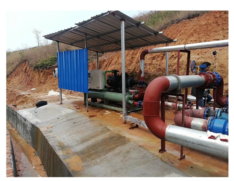 Quelles sont les précautions à prendre pour le refroidisseur à vis refroidi à l'eau ?